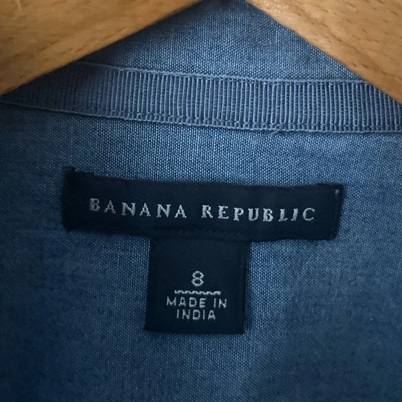 Banana Republic denim shirt - Picture 2 of 9